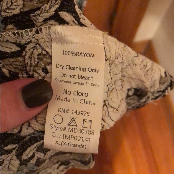 Dress - Picture 3 of 3